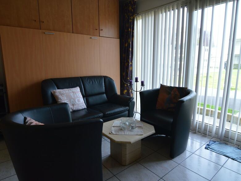 Cozy Apartment Near Oostende In Bredene