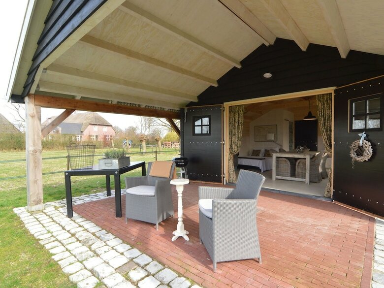Holiday Home In Biezenmortel With Bbq, Parking & Bikes