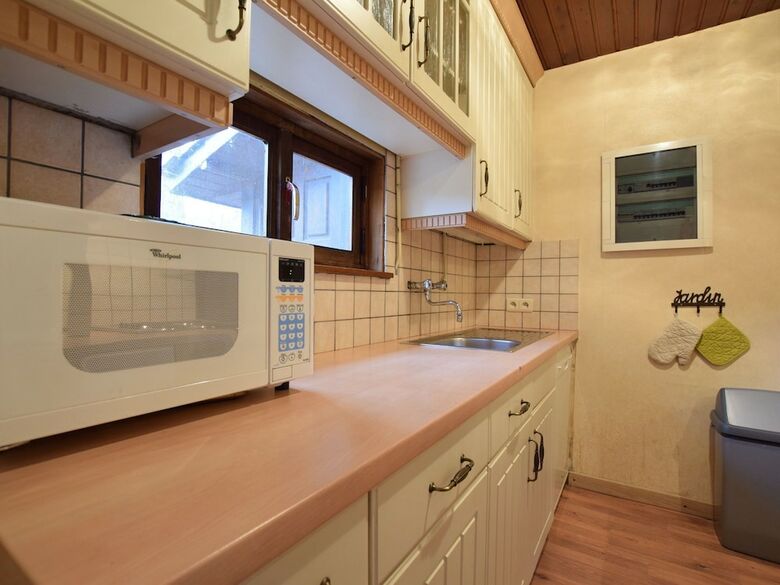 Detached Chalet In Lovely Hiking Region