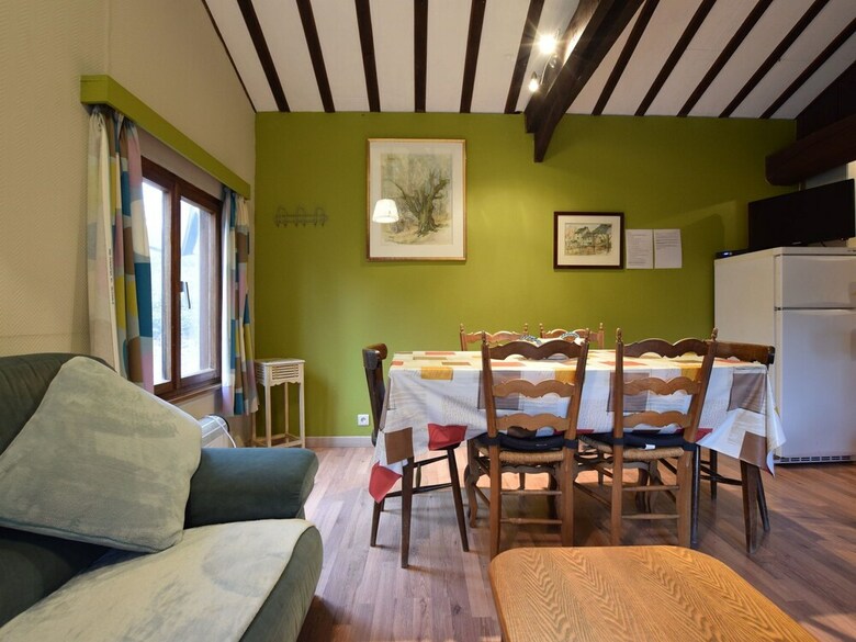 Detached Chalet In Lovely Hiking Region
