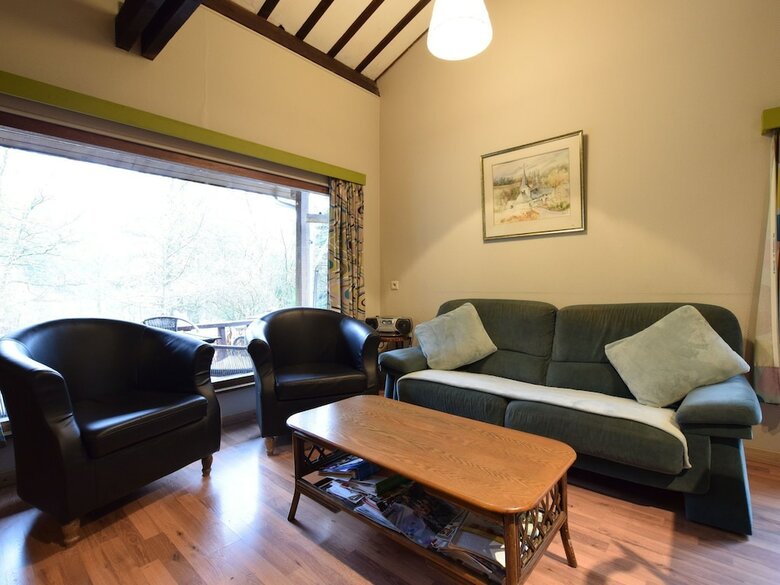 Detached Chalet In Lovely Hiking Region