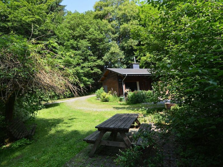 Detached Chalet In Lovely Hiking Region