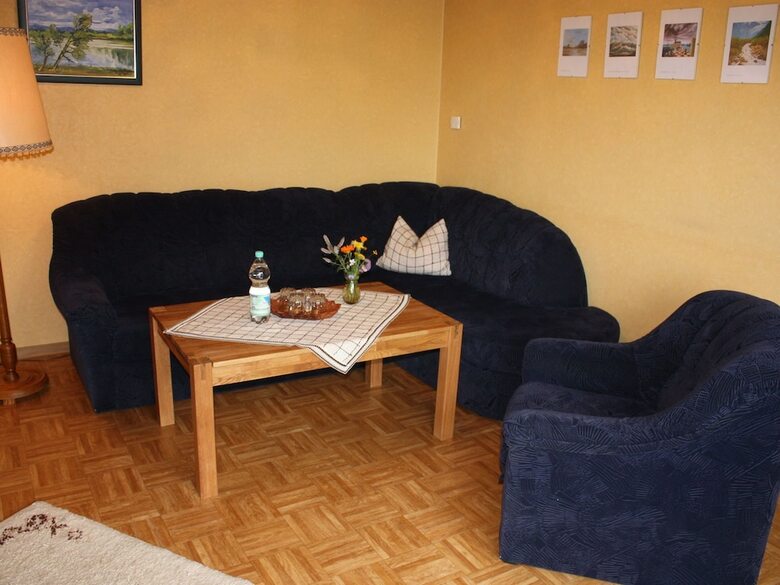 Cozy Apartment With Private Garden In Hontheim
