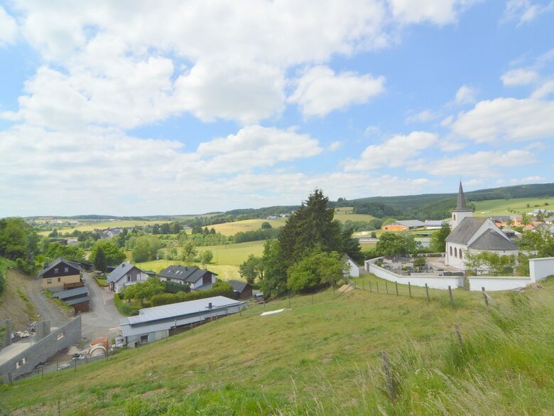 Cozy Apartment With Private Garden In Hontheim