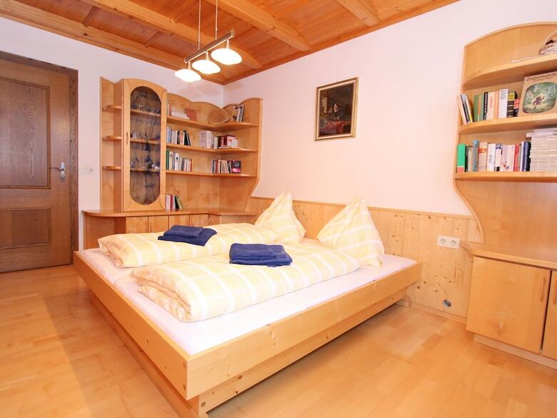 Spacious Chalet In Piesendorf Near Ski Area