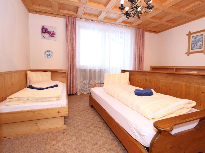Spacious Chalet In Piesendorf Near Ski Area