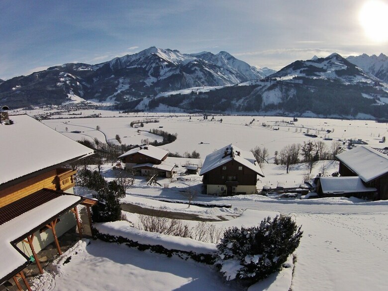 Spacious Chalet In Piesendorf Near Ski Area