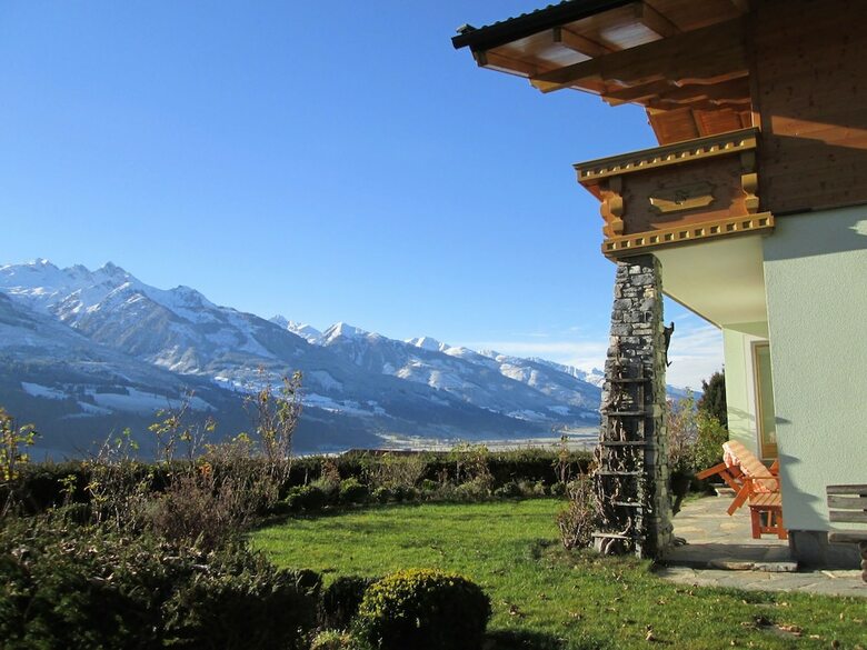 Spacious Chalet In Piesendorf Near Ski Area