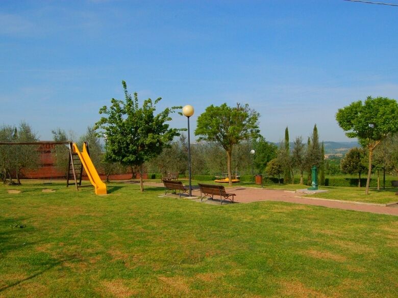 Spacious Cottage With Pool In Arezzo Italy