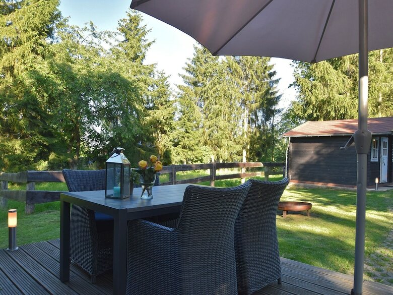 Cosy Holiday Home With Garden, Terrace, Barbecue, Deckchairs