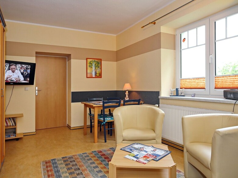 Comfy Apartment In K�hlungsborn Near Town Center