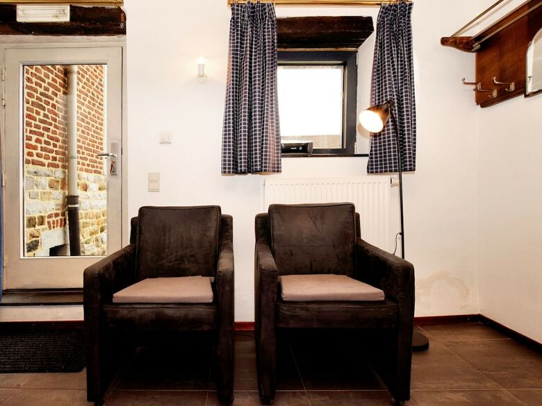 Lovely Holiday Home In Richelle With Barbecue