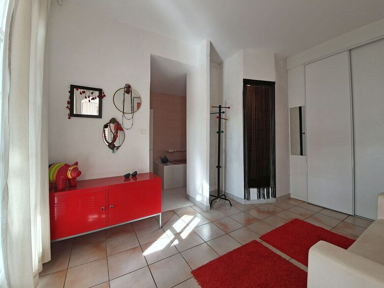 Cozy Holiday Home With Private Swimming Pool In Pierrerue