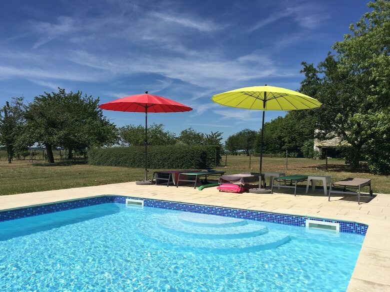 Luxurious Holiday Home In Montrichard With Pool