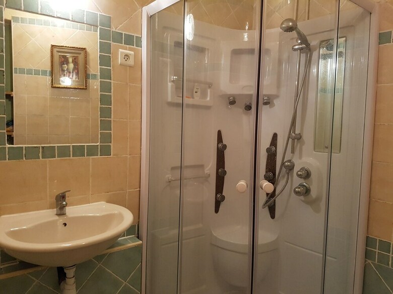 Magnificent Villa In Les Mages With Jacuzzi