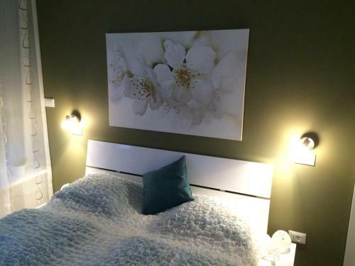 Hostal Feels Like Home Apartments