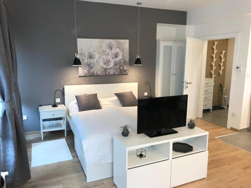 Hostal Feels Like Home Apartments