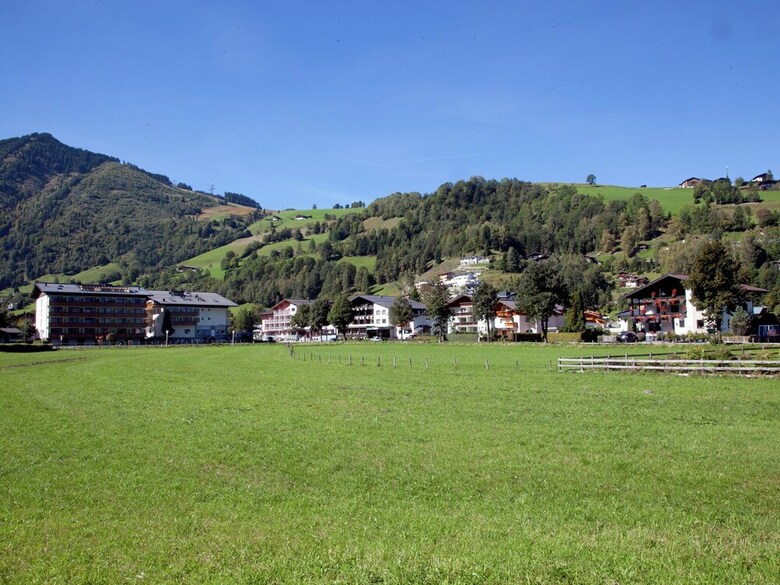 Luxurious Apartment In Kaprun With Sauna