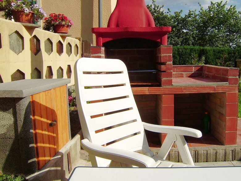 Quaint Apartment In Mittelndorf With Valley View