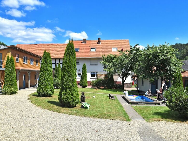 Quaint Apartment In H�ddingen With Garden