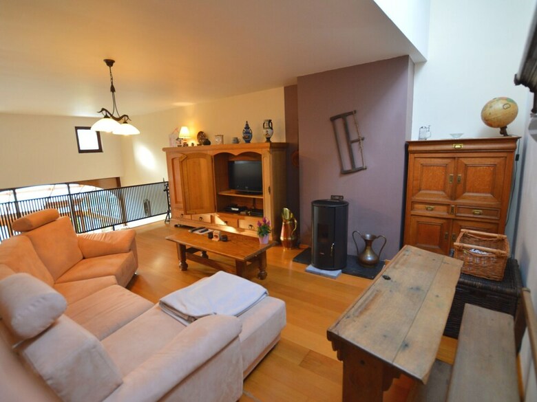 Charming And Spacious Cottage For Lovers, En For Walkers!