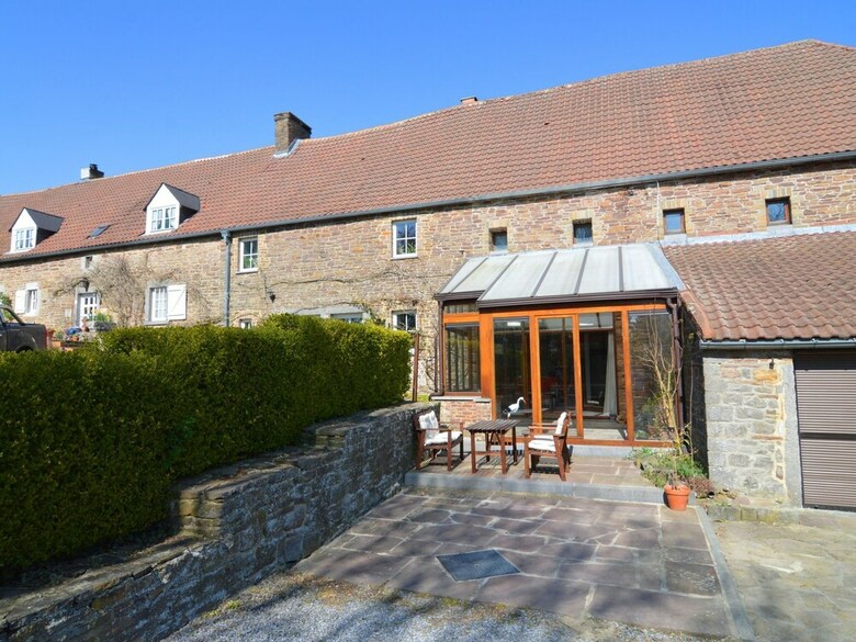 Charming And Spacious Cottage For Lovers, En For Walkers!