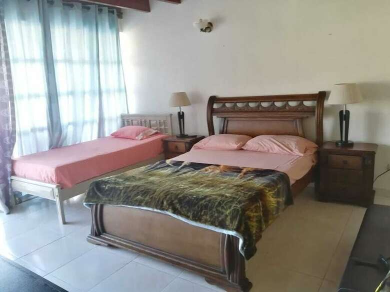 Hostal Casa Hotel Zamys Place