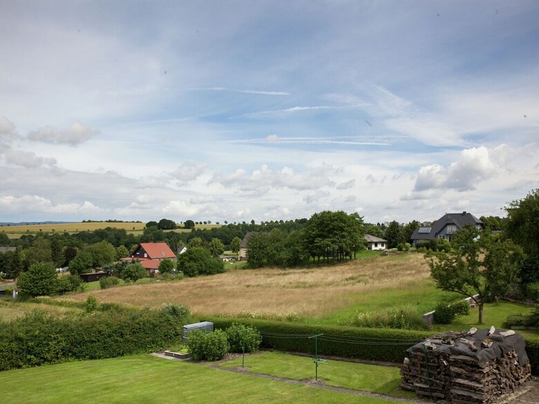 Comfortable Apartment With A Beautiful View In Morscheid