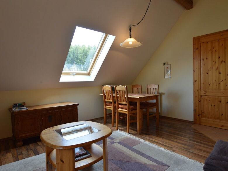 Comfortable Apartment In Meisburg Eifel Near Watermill