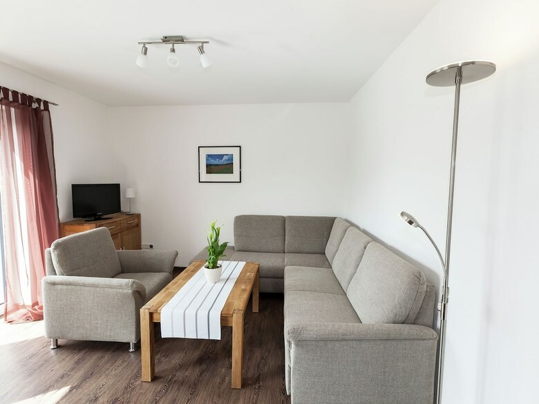 High Quality Ground Floor Apartment With 2 Bathrooms And Private Terrace