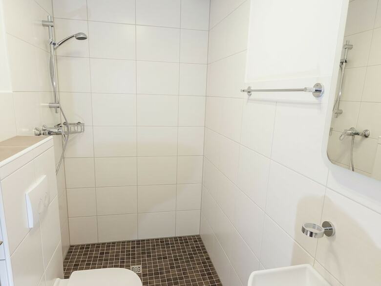 High Quality Ground Floor Apartment With 2 Bathrooms And Private Terrace