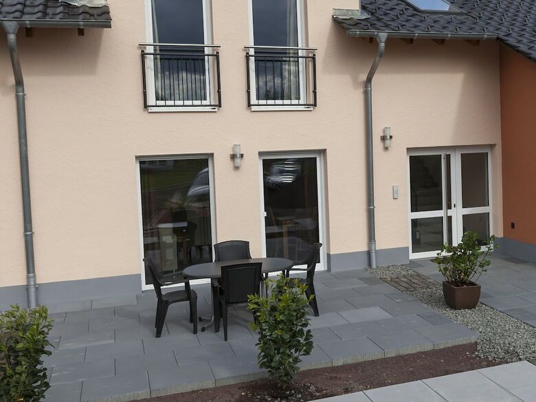 High Quality Ground Floor Apartment With 2 Bathrooms And Private Terrace