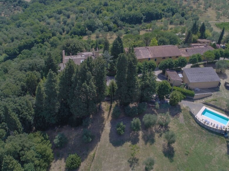 Charming Villa In Tuscany With Swimming Pool