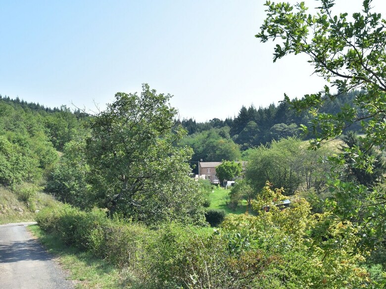 Peaceful Holiday Home In Burgundy Near Forest