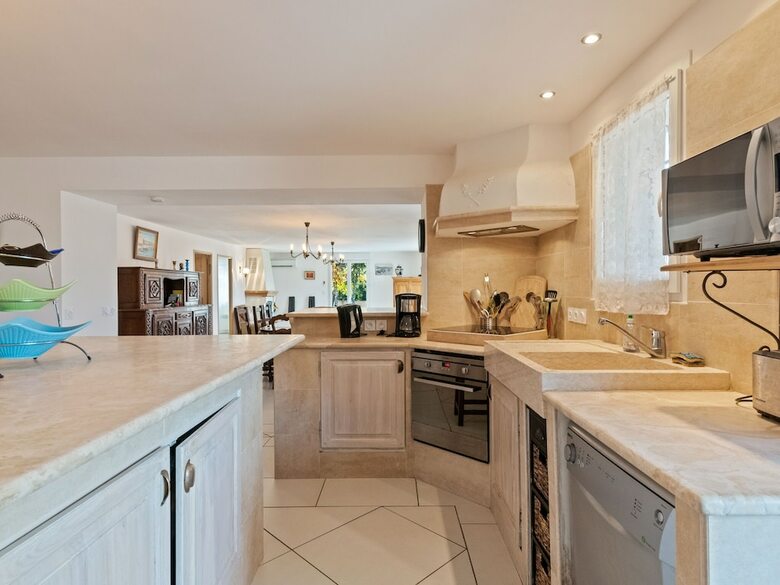 Spacious Villa In Tavernes With Private Pool