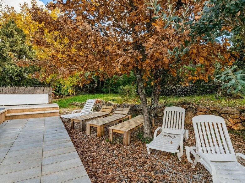 Spacious Villa In Tavernes With Private Pool
