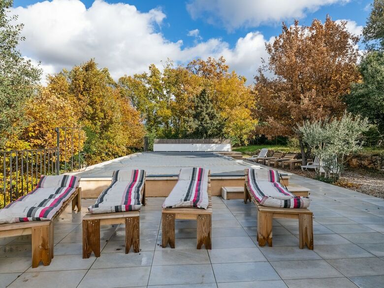 Spacious Villa In Tavernes With Private Pool