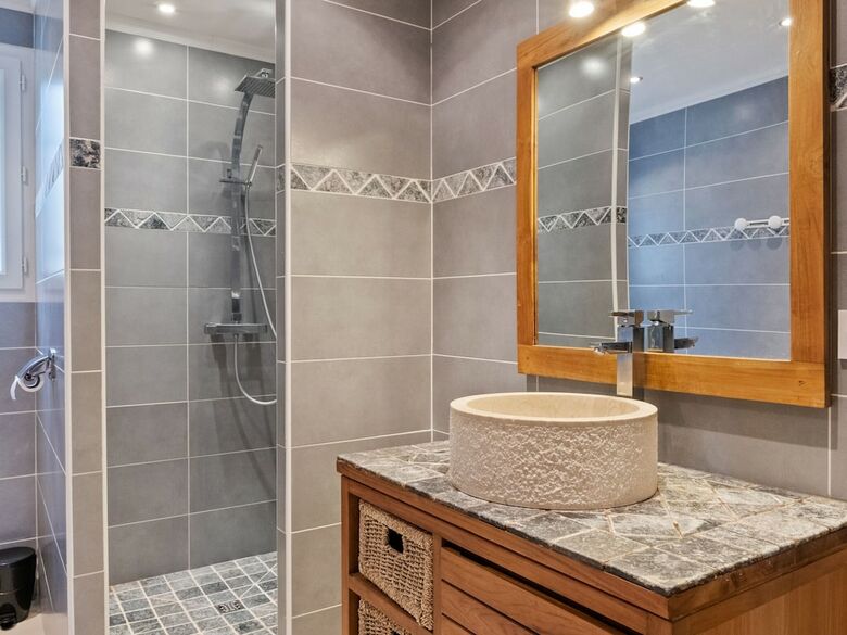 Spacious Villa In Tavernes With Private Pool