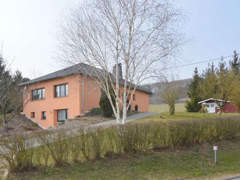 Gorgeous Holiday Home Amidst Hills In Olsdorf