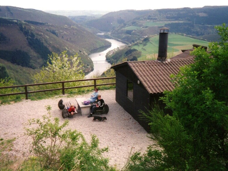 Gorgeous Holiday Home Amidst Hills In Olsdorf