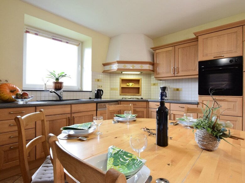 Comfortable Cottage In Wicourt With Meadow View