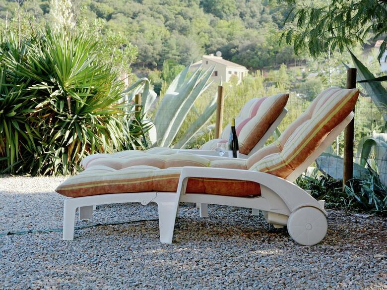 Villa Spacious Holiday Home Near River In Le Boulou