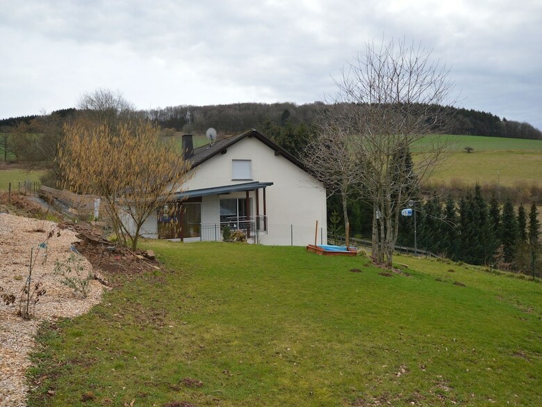 Luxurious Apartment In Balesfeld Eifel Near Town Center