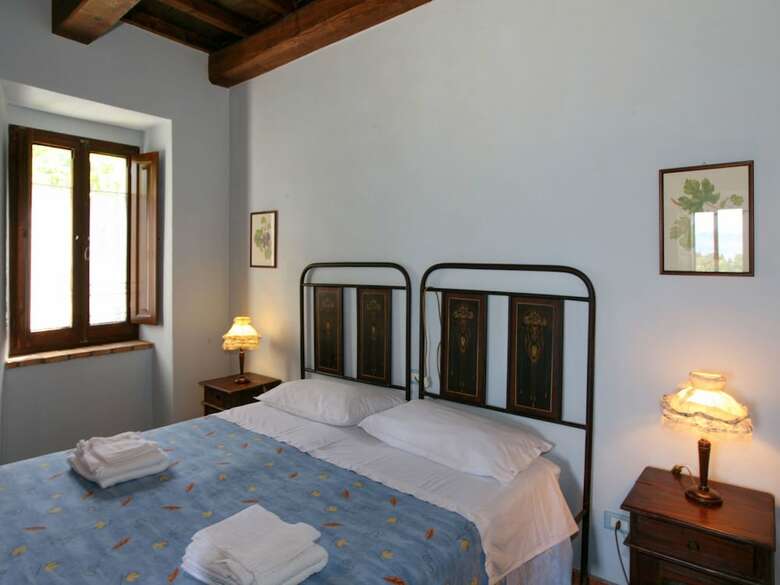 Cozy Cottage In Abbateggio With Garden