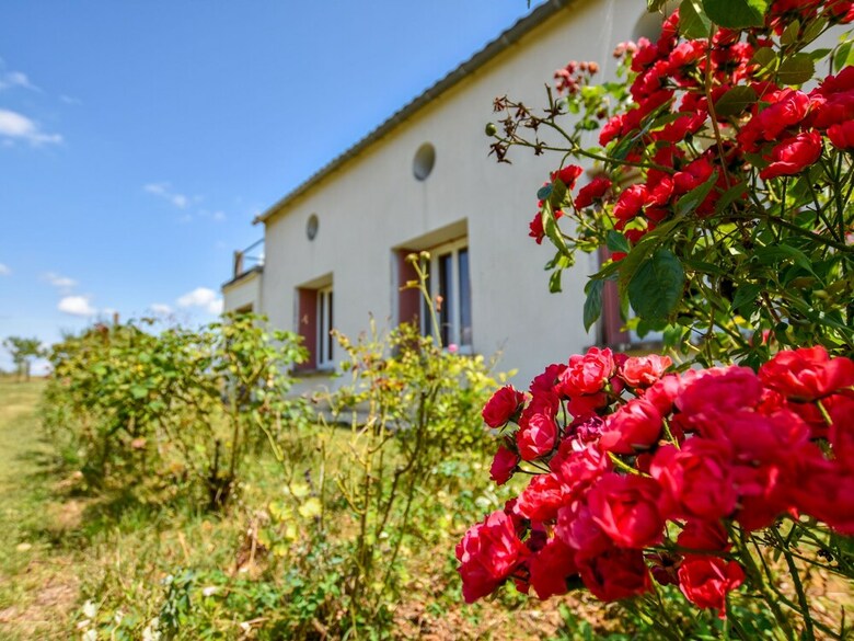 Spacious Holiday Home With Private Garden In Fonroque