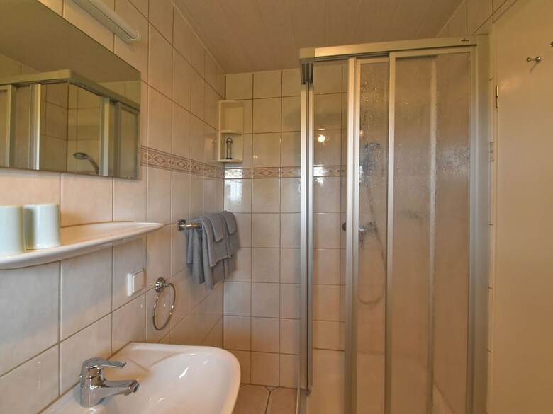 Charming Bungalow In Tabarz/th�ringer Wald With Garden"