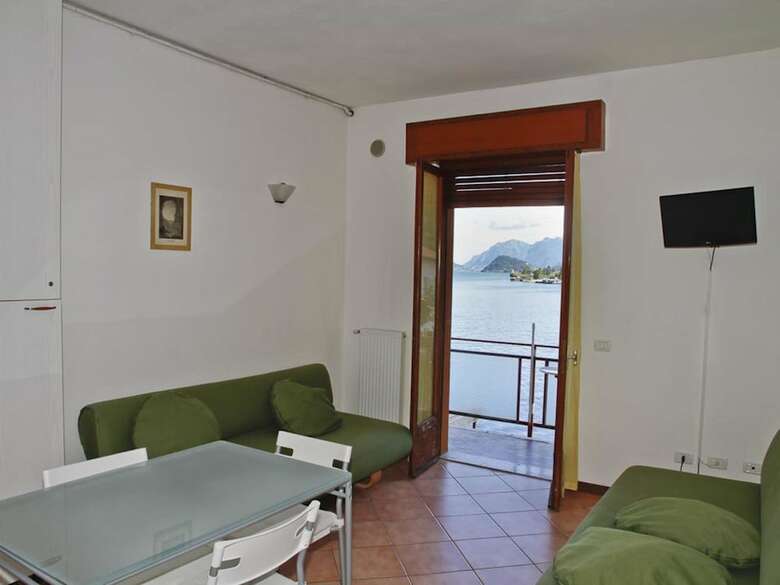 Spacious Apartment In Menaggio With Terrace