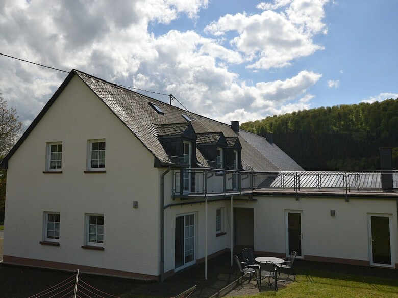 Comfy Apartment In Zendscheid Near Forest