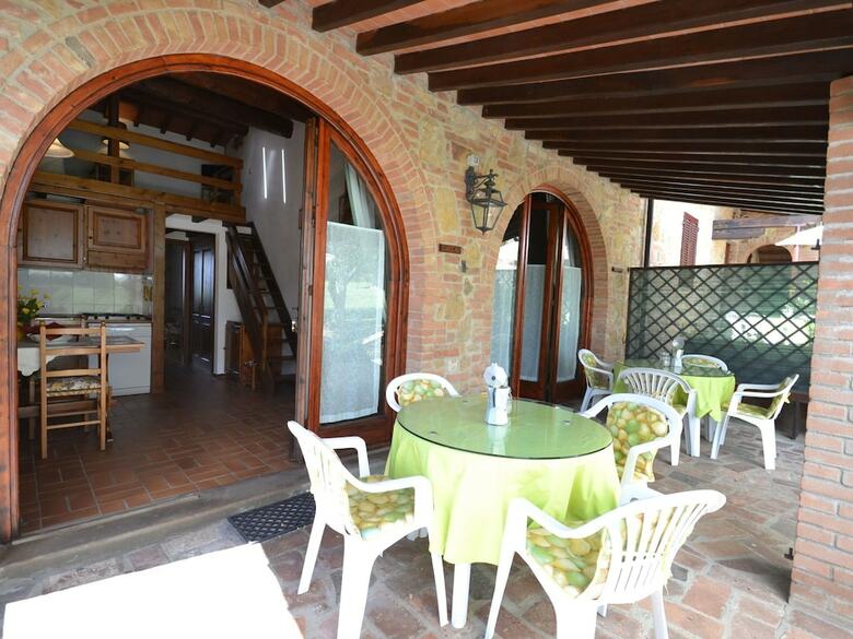 Spacious Holiday Home In Montaione With Swimming Pool