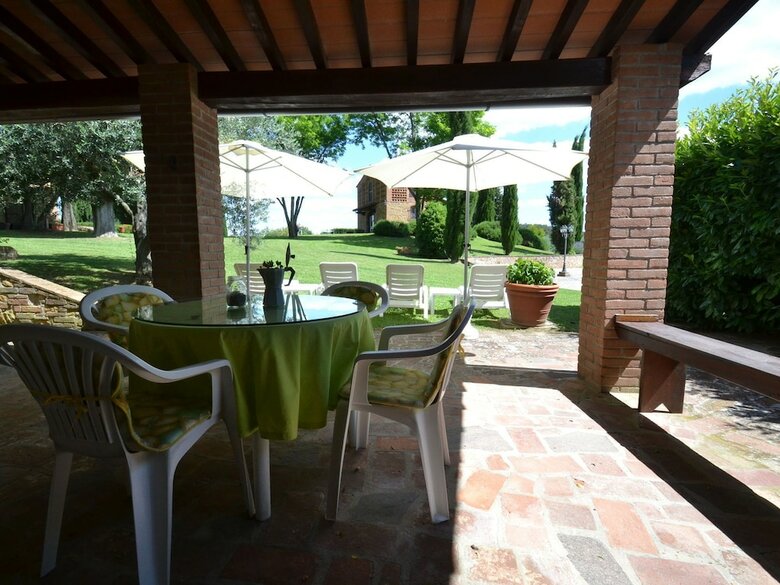 Spacious Holiday Home In Montaione With Swimming Pool